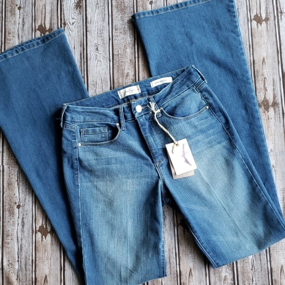 Jessica Simpson Denim - NWT Uptown Slim Flare Jeans Size 27 Jessica Simpson Denim - NWT Uptown Slim Flare Jeans Size 27